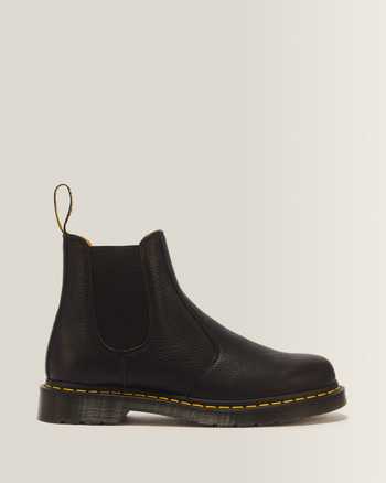 2976 Ambassador Leather Chelsea Boots