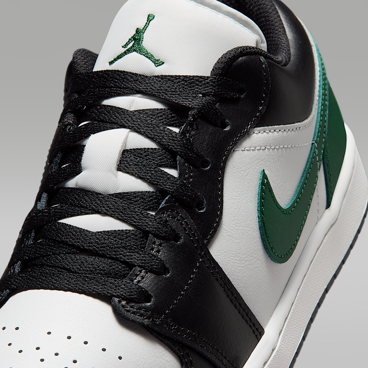 Air Jordan 1 Low Men's Shoes
