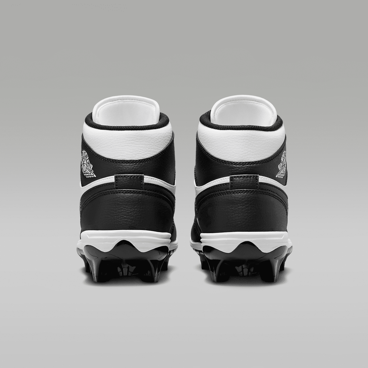 1 Mid TD Men's Football Cleat