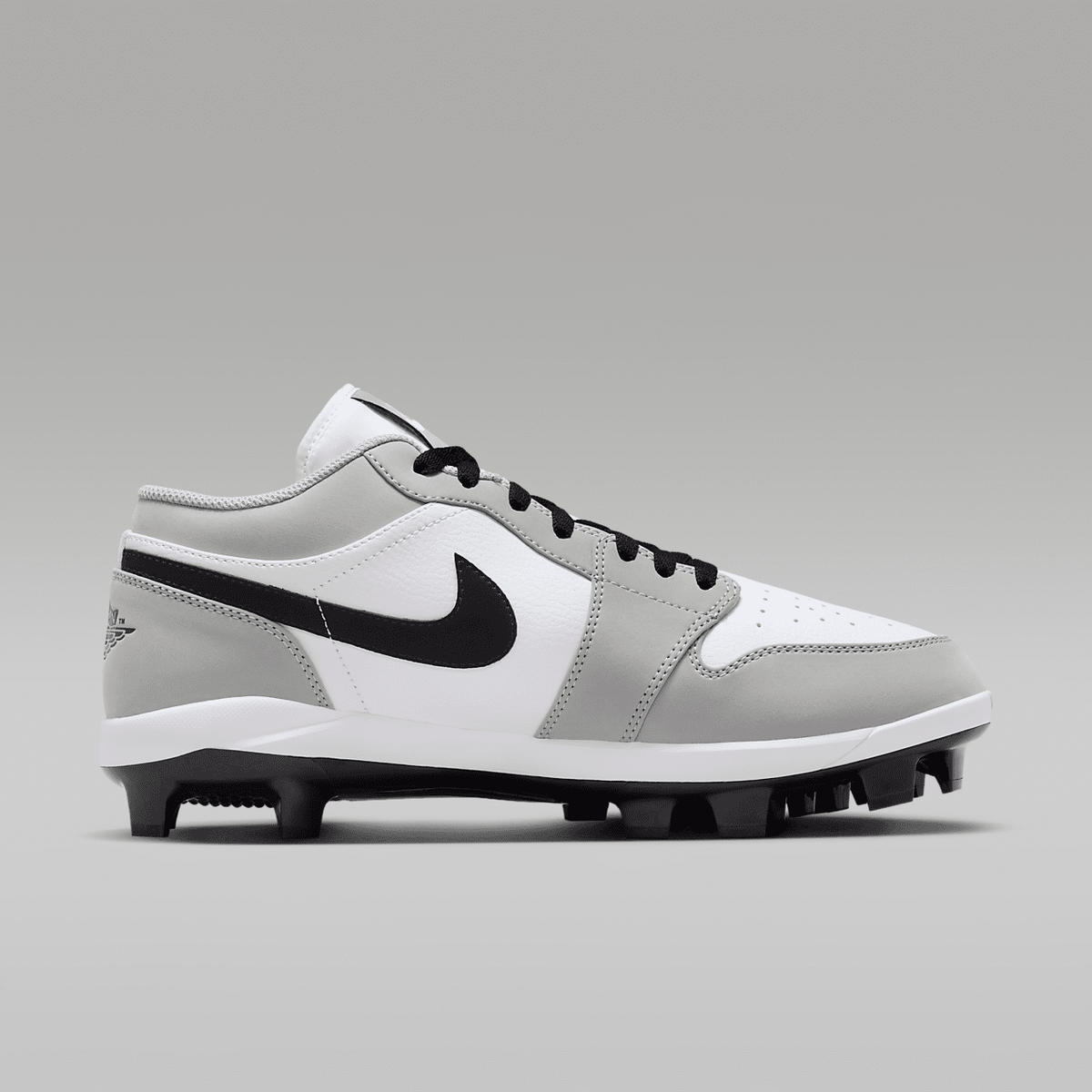 1 Retro MCS Low Men's Baseball Cleats