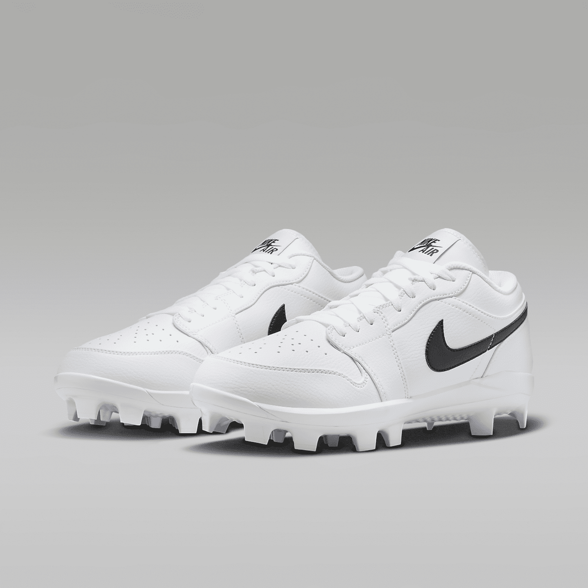 1 Retro MCS Low Men's Baseball Cleats