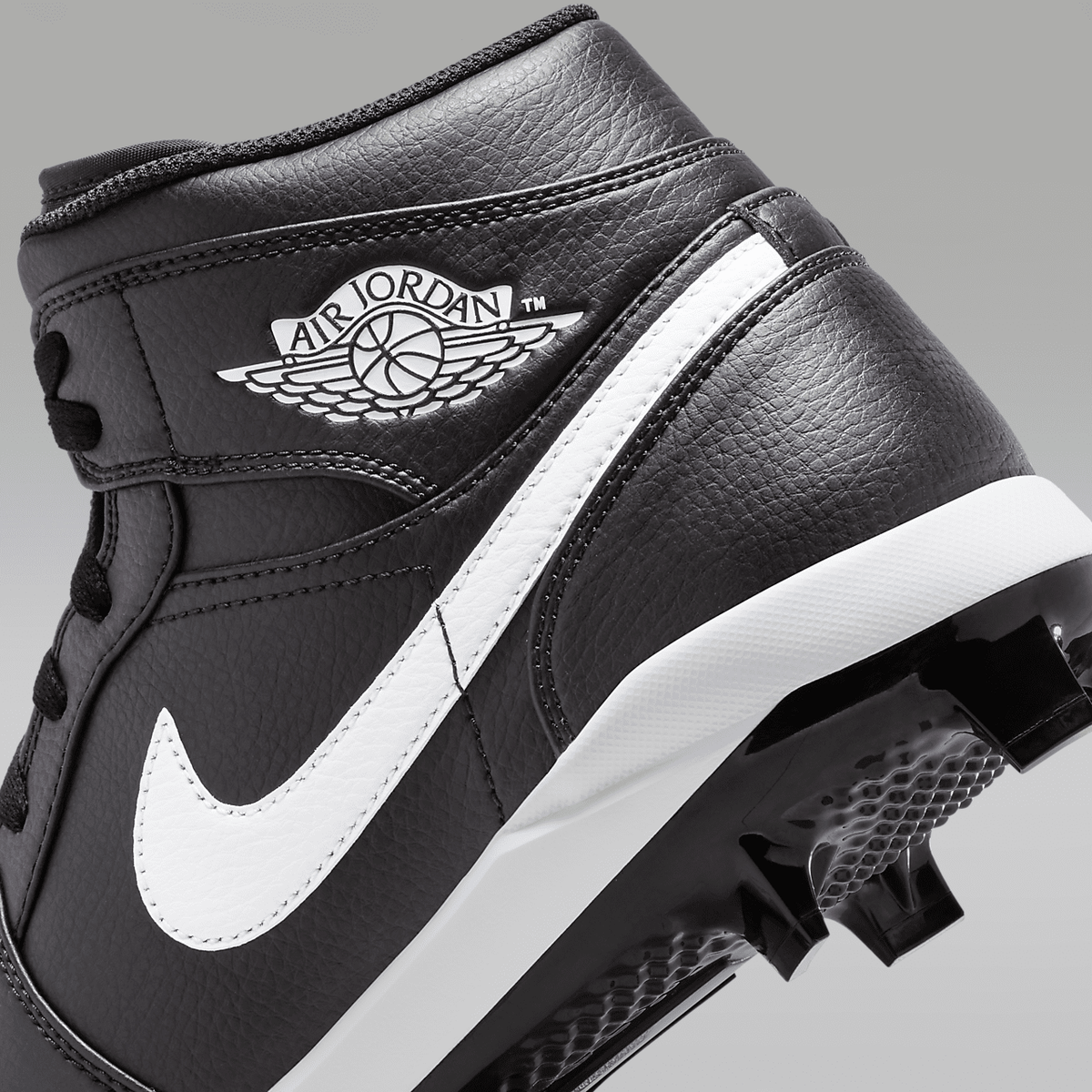 1 Retro MCS Men's Baseball Cleats