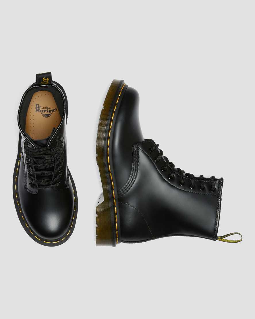 1460 Women's Smooth Leather Lace Up Boots