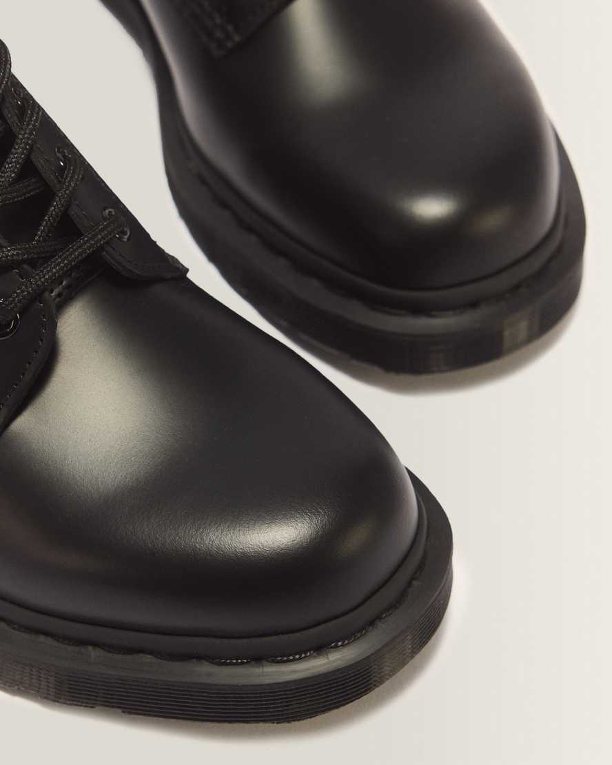 1460 Mono Smooth Leather Lace Up Boots