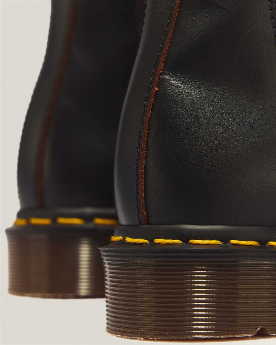 2976 Vintage Made in England Leather Chelsea Boots