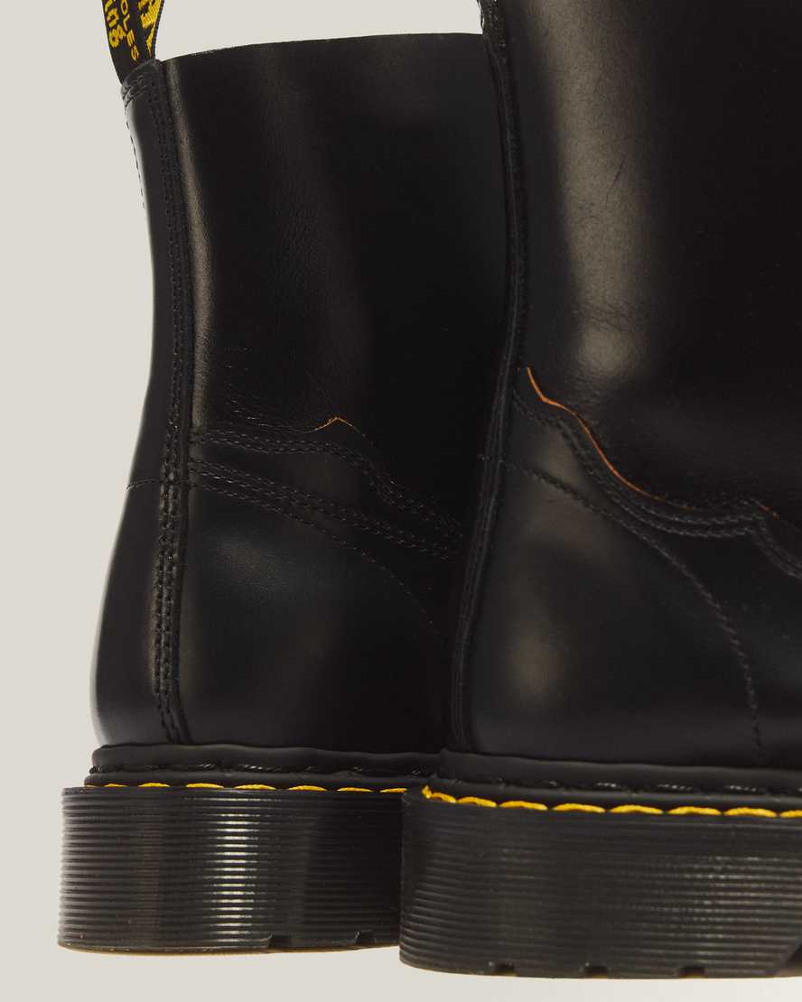 1460 Pascal RI 8 Eye Analine & Vintage Smooth Leather Boots