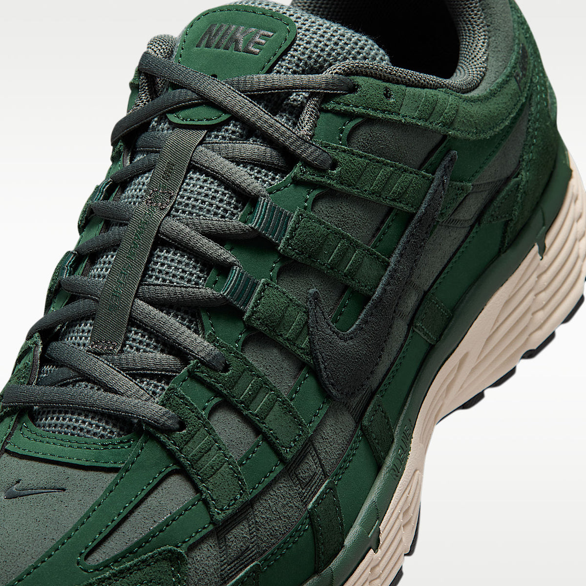 P-6000 SE Shoes